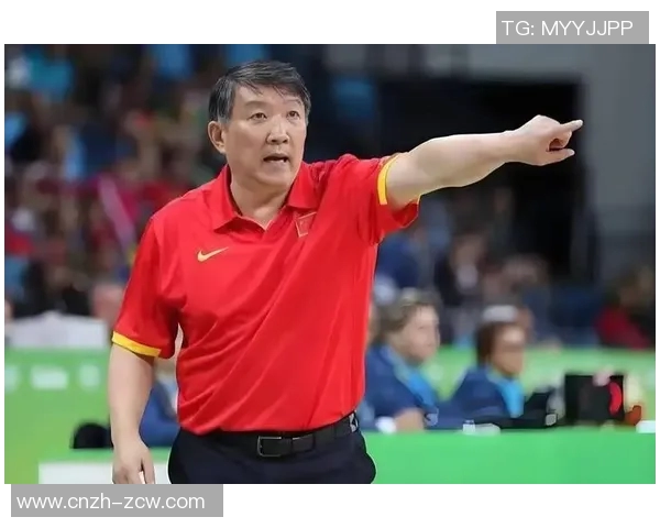 宫鲁鸣暗讽李梦与韩旭背后意图何在或是针对小团体的深层次批评